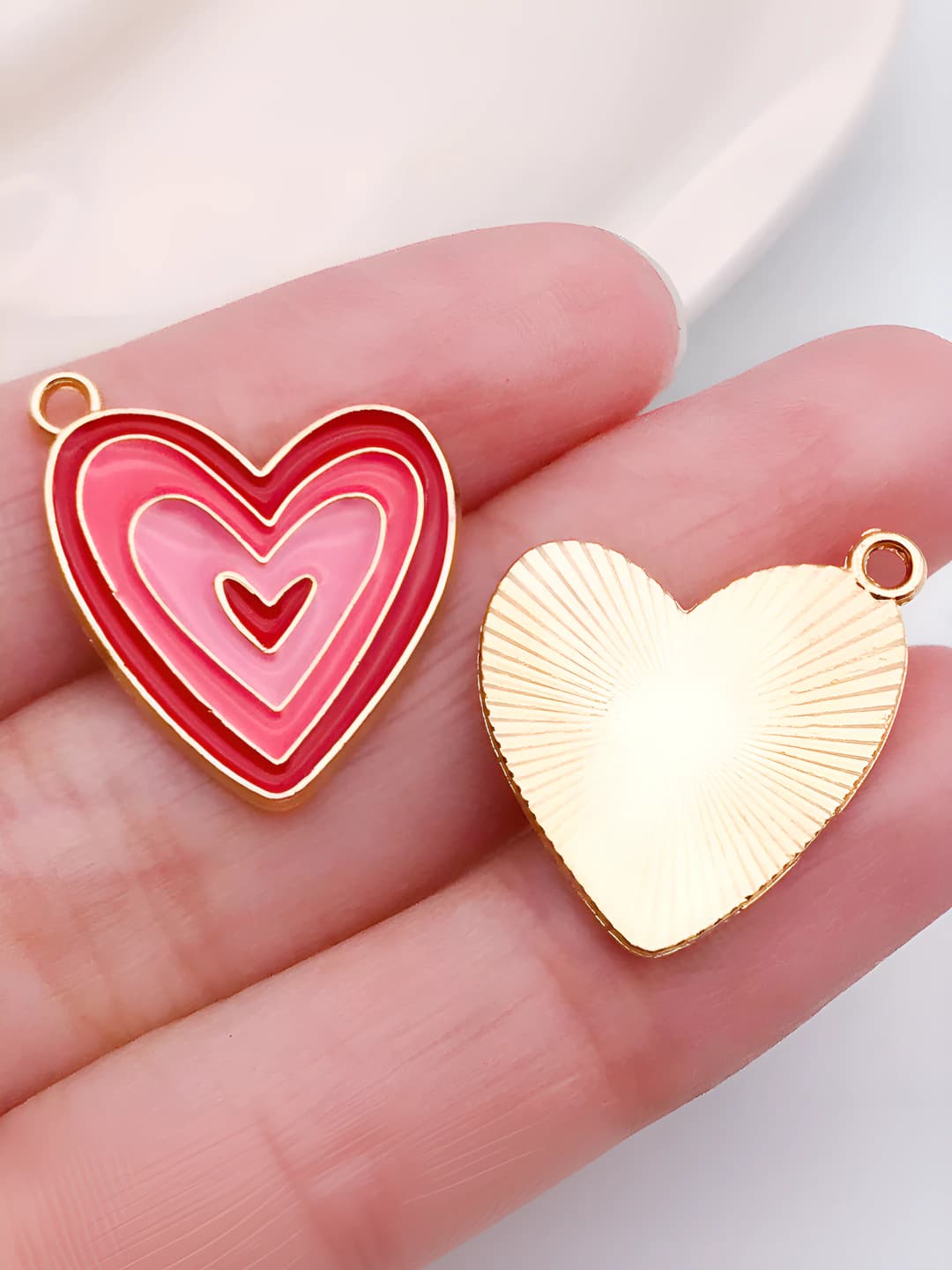 1 pc Red multi-layer heart, 21x18mm, 1.7g