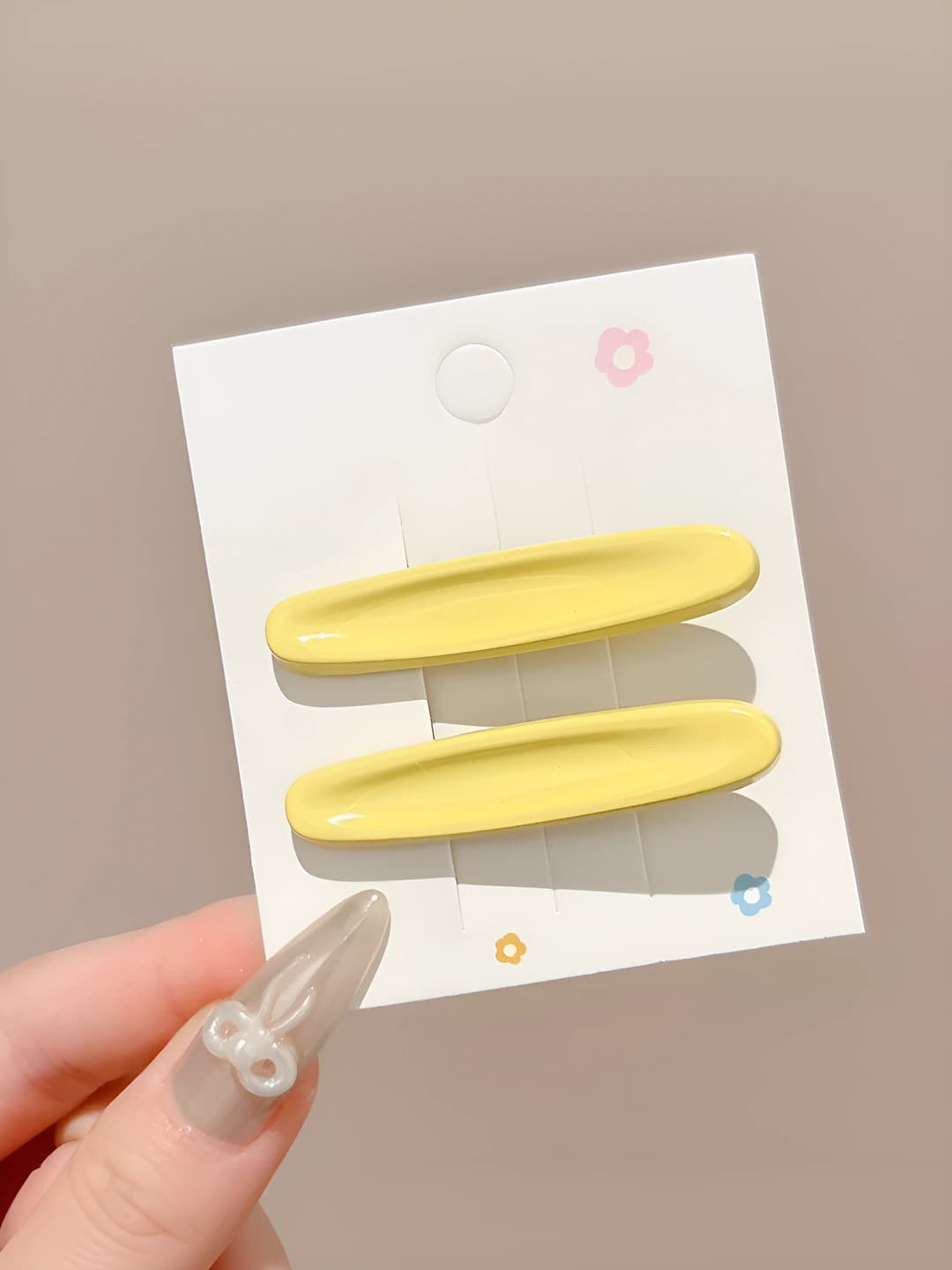 5# Rangli oval gulli soch to'g'asi Sariq rang Juft ~5.2cm