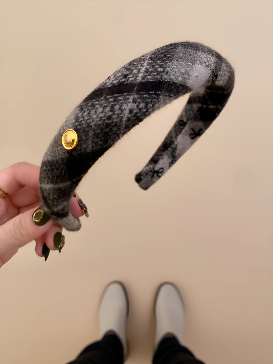 Black-grey dot hair tie