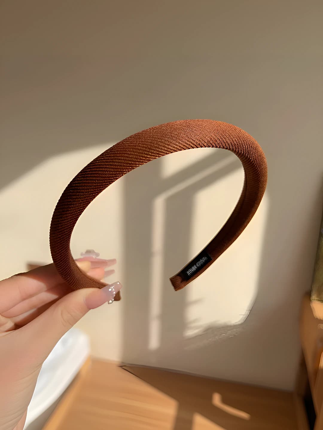 Red-brown thin