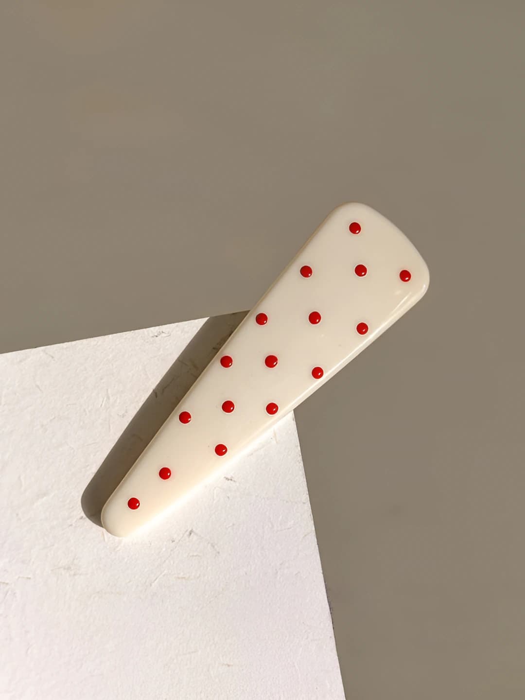 4# Red polka dot clip ~5.7cm