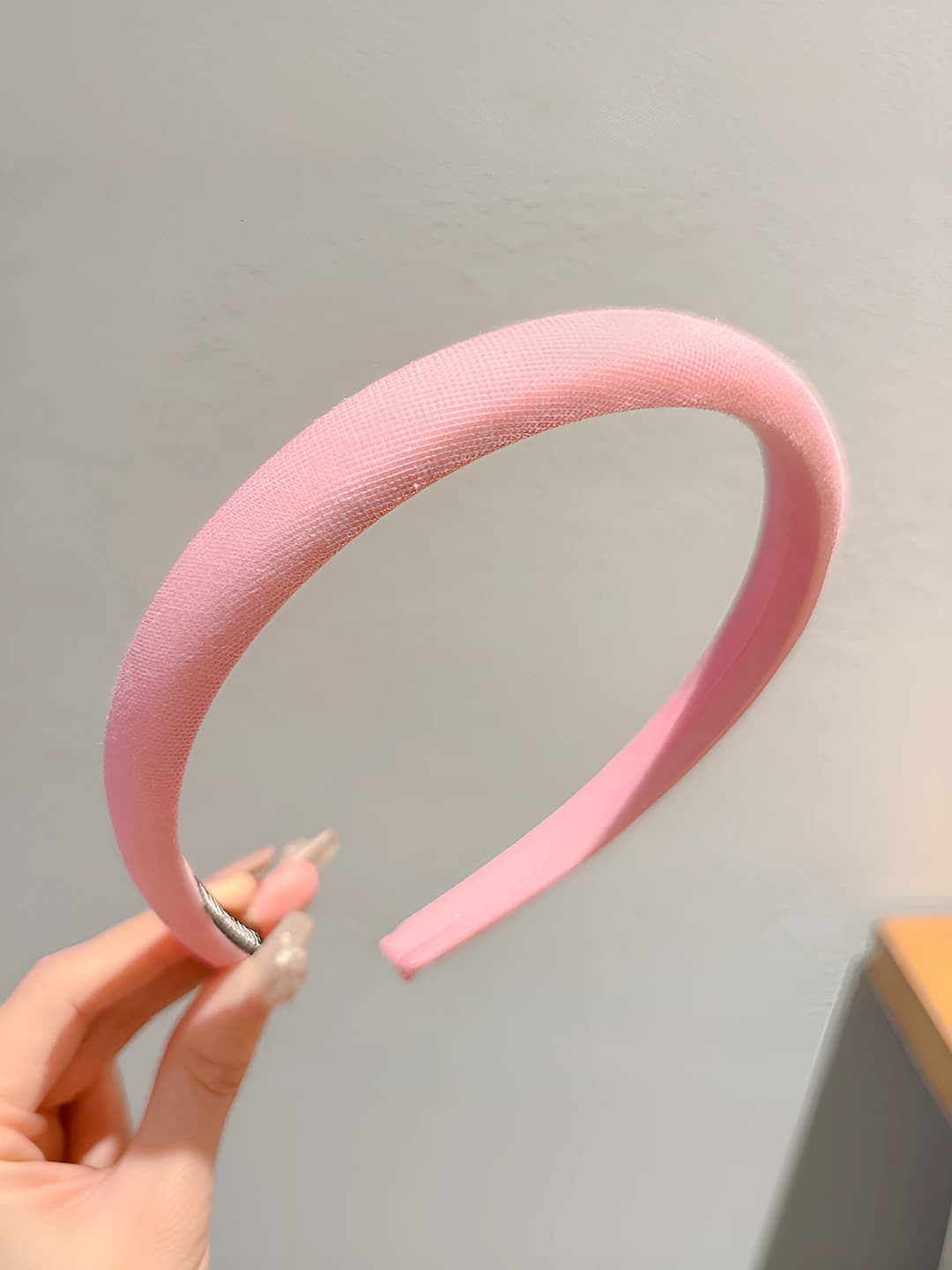 Pink thin