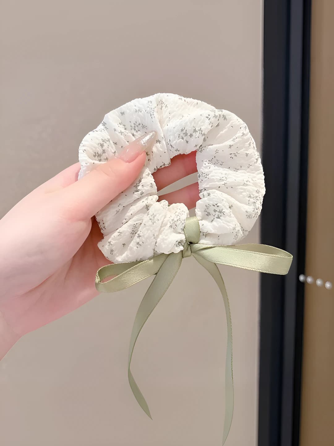Bean green, ribbon