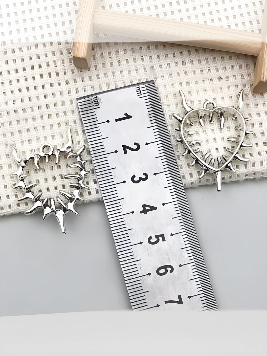 Коровье сердце шипы 33x25mm-3.2g