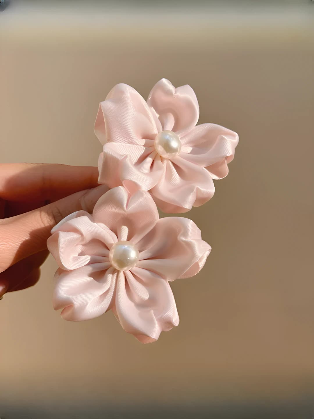 Pink floral hair clip (pair)