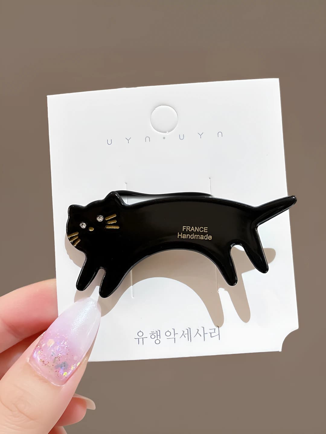 Black cat hair clip, ~6.5 cm