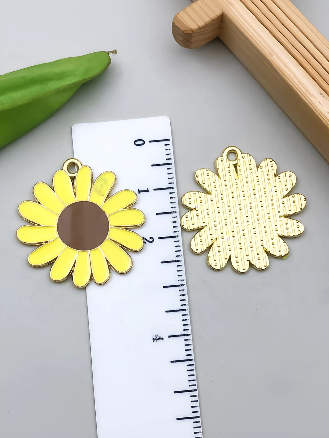 1 шт Жёлтый большой маргаритка 26x26mm-2.1g