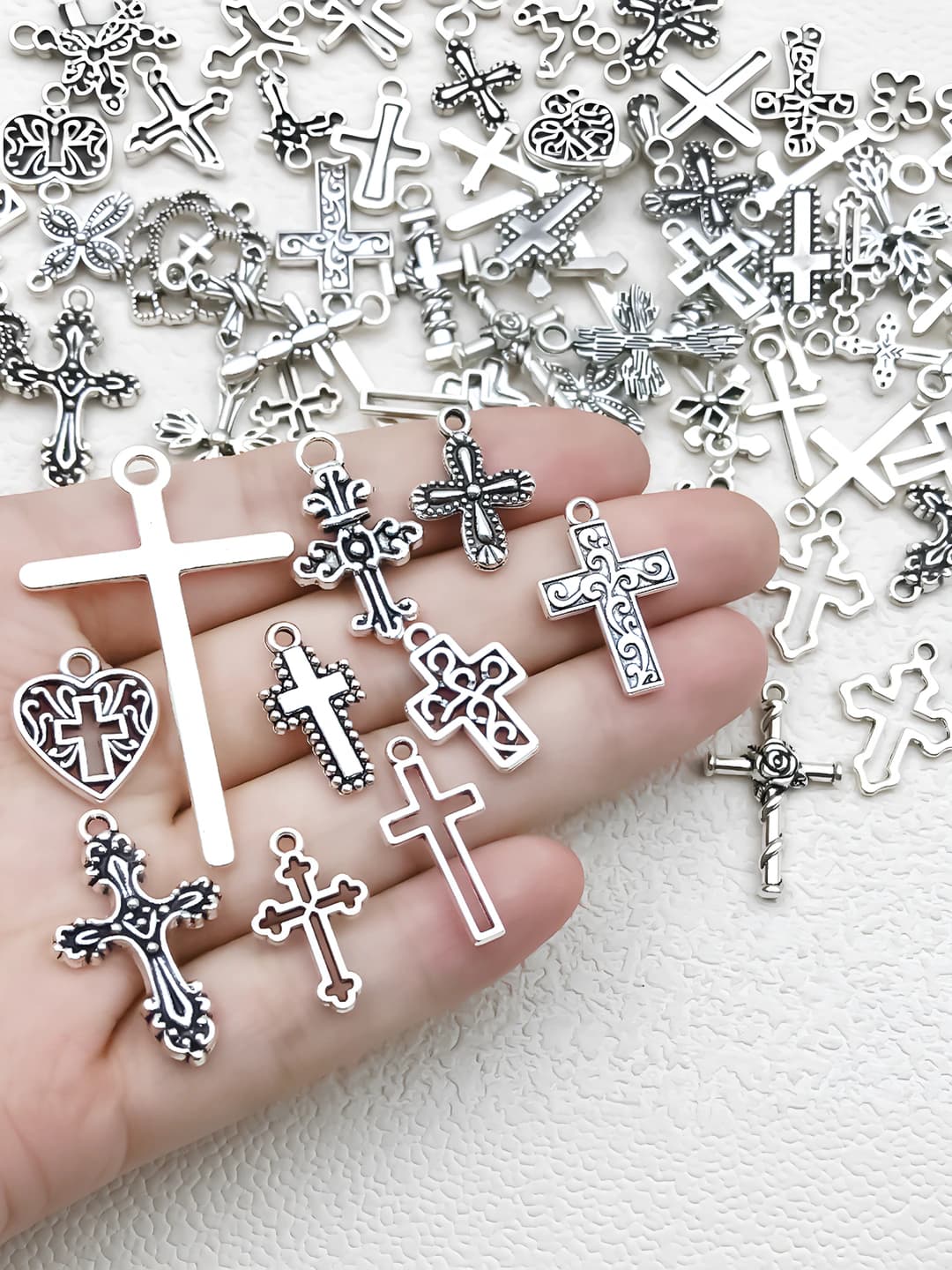 Random 50 pcs antique silver cross - 53.8 g