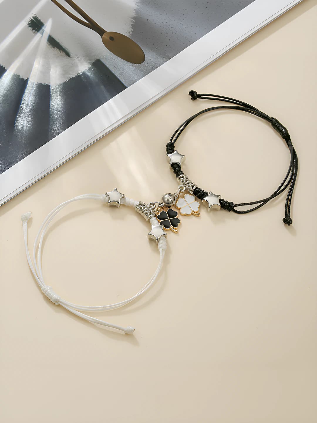 S-319-5 Magnetic clover (2 pcs)