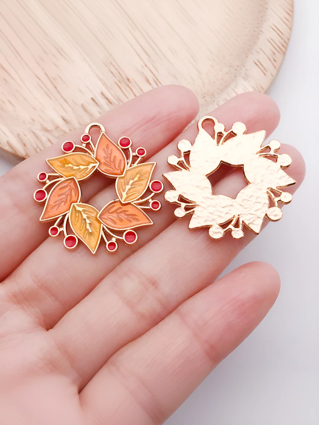 1 pc large orange epoxy resin wreath