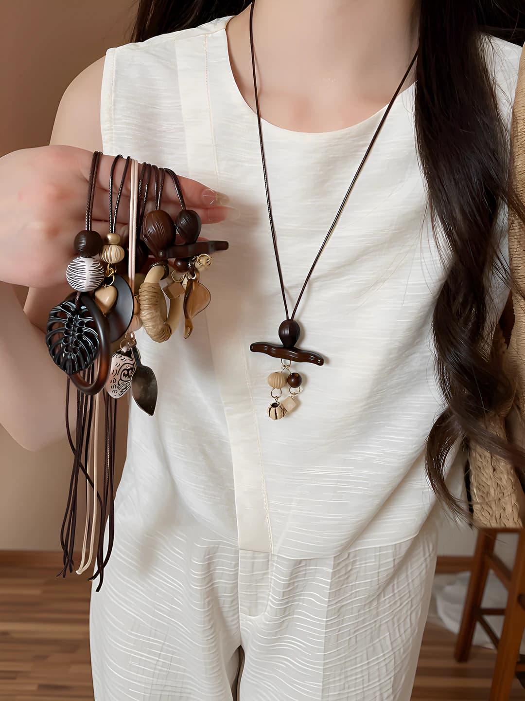Women's long retro pendant necklace, plastic and resin material, handmade, geometric shape, 81cm and above, for daily wear
