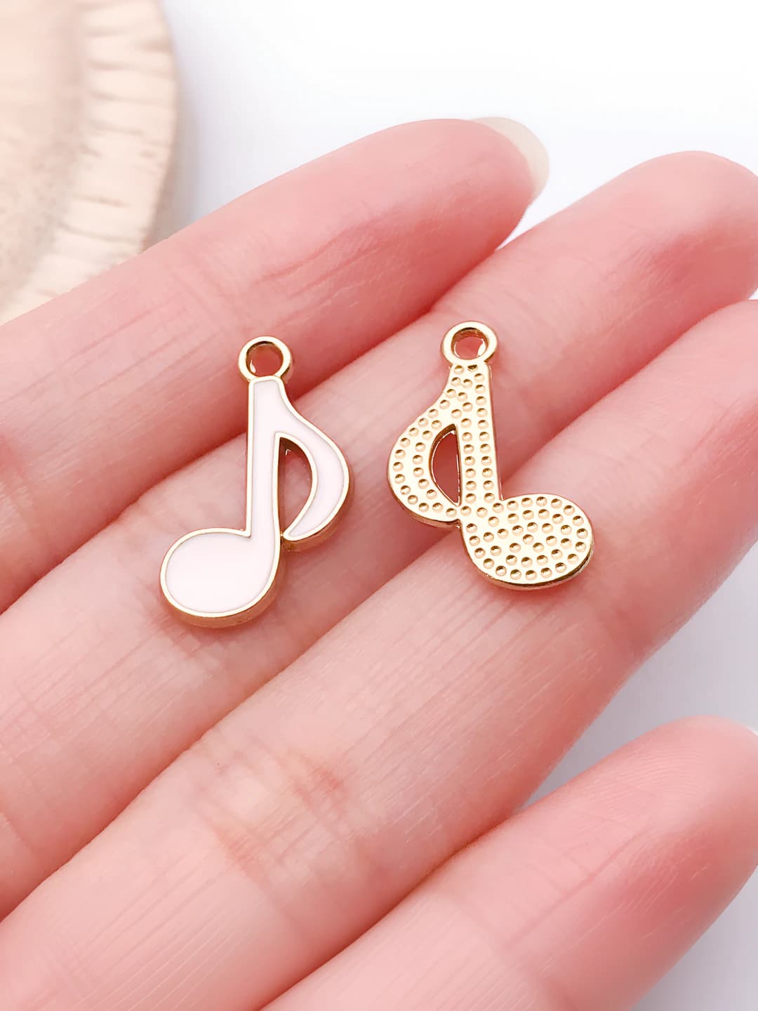 Pushti musiqa notasi 19x12mm-0.6g-19448
