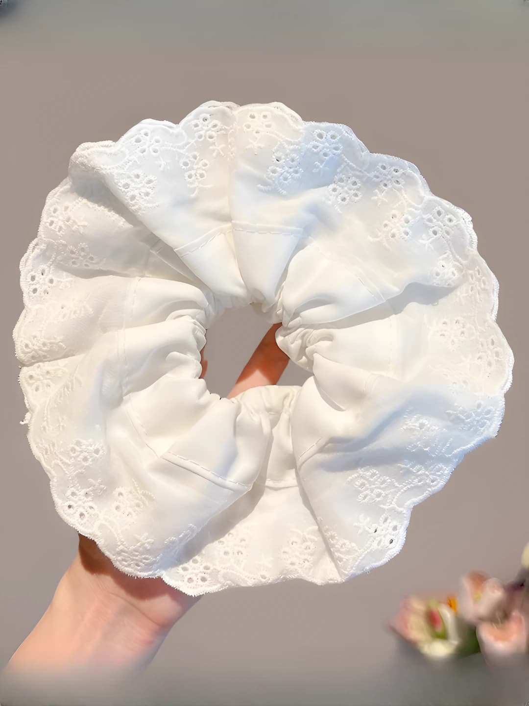 1# White lace (4 layers) 12 cm