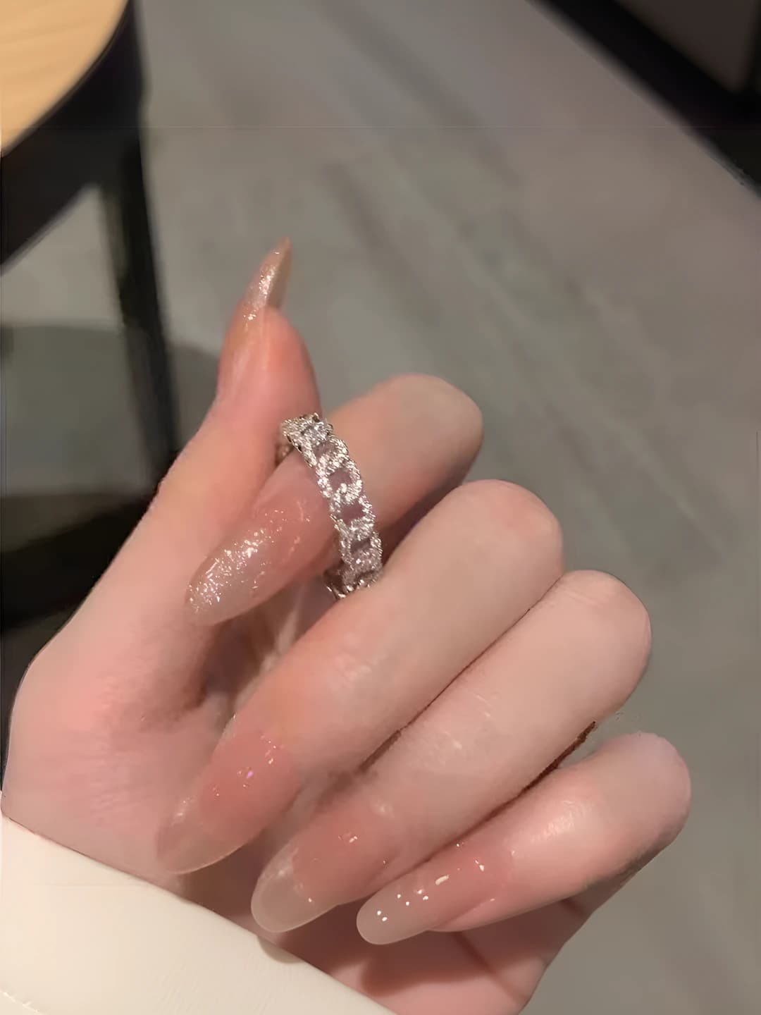 Twisted ring (no zircon)