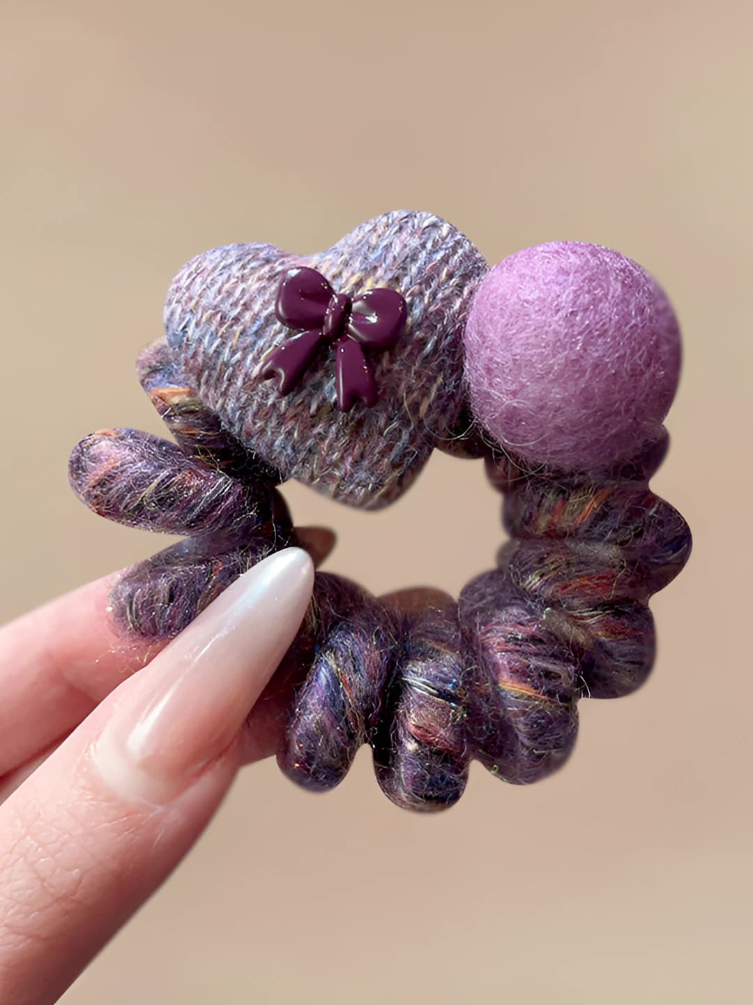 Purple pom-pom