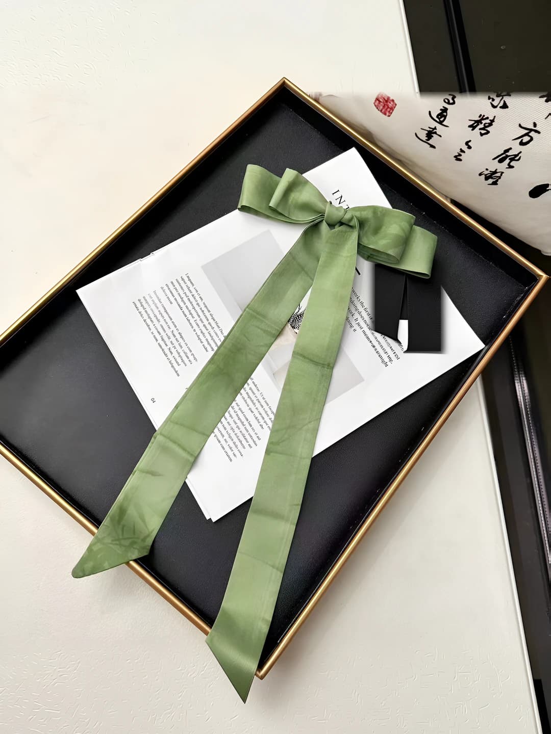 Green bamboo scarf