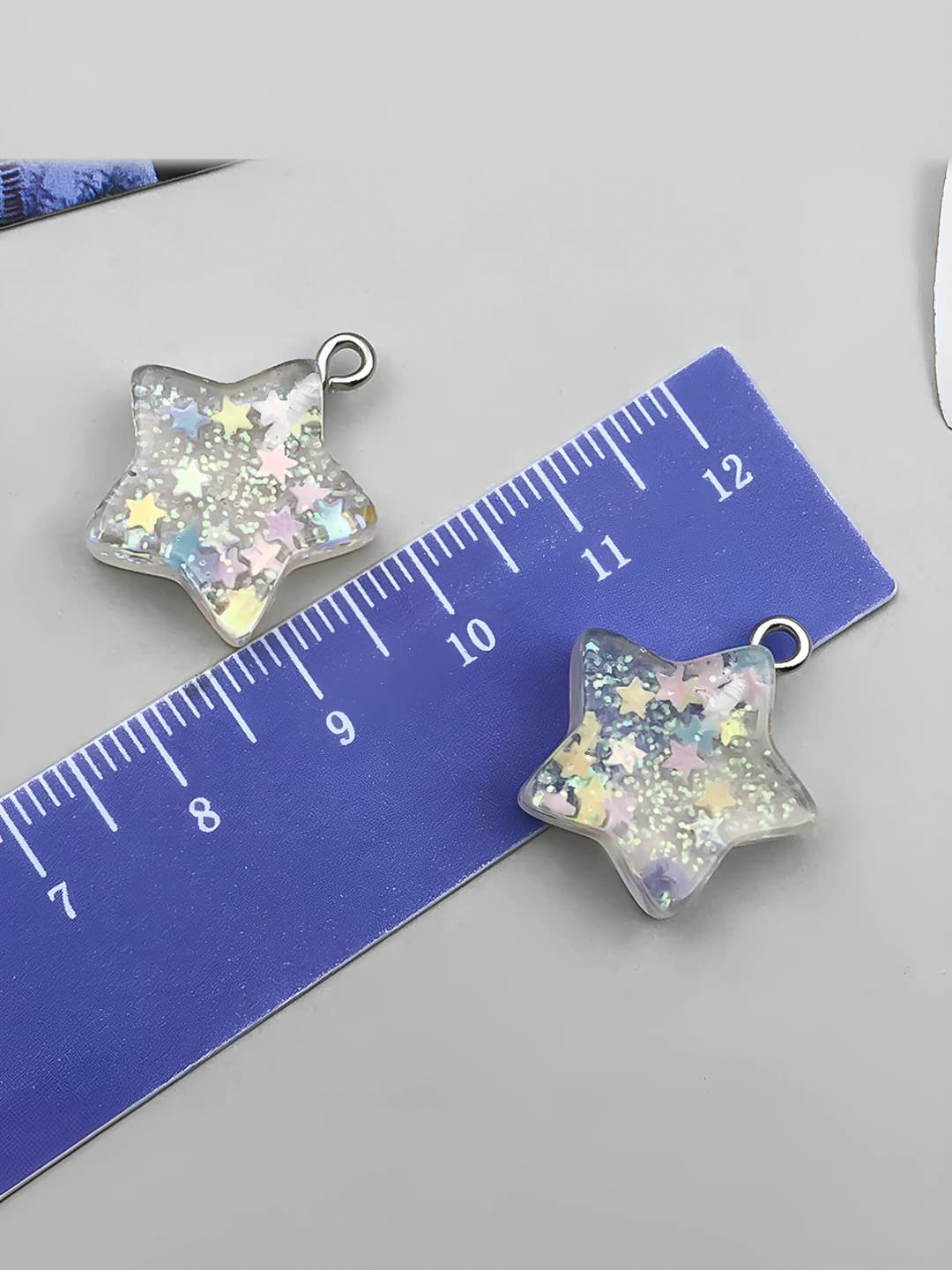 1 шт Прозрачный белый резин блёстки звезда 20x18x6mm-1.3g-24323