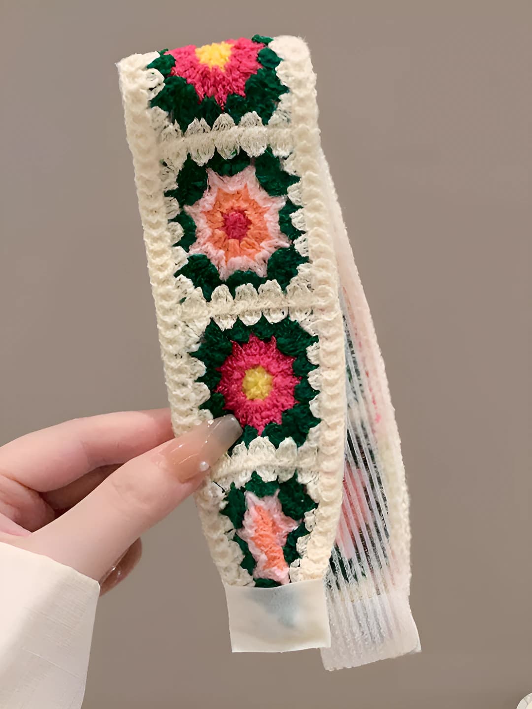 9# Bej rangli gullar variant 37.5 cm