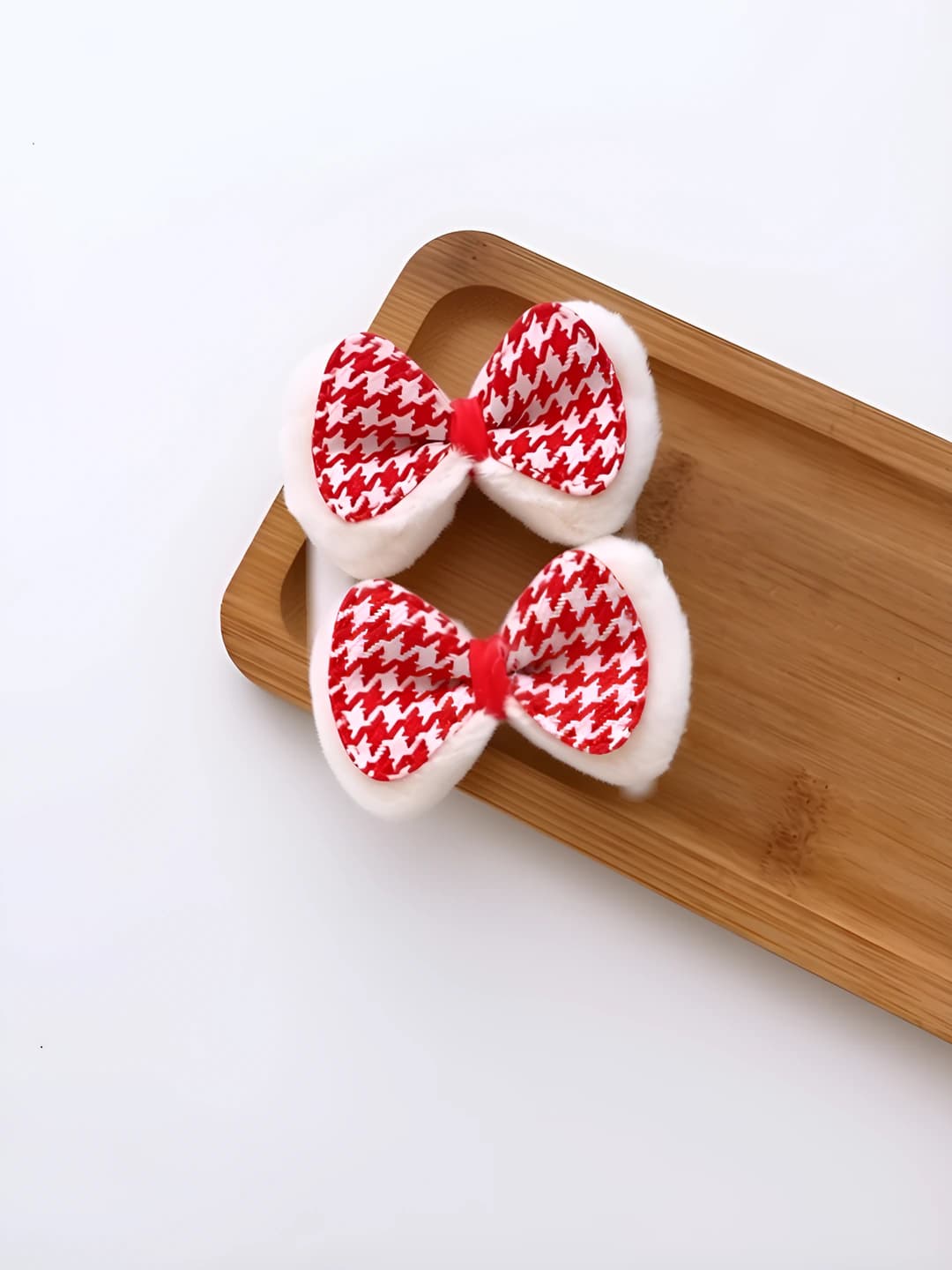 Plaid bow one