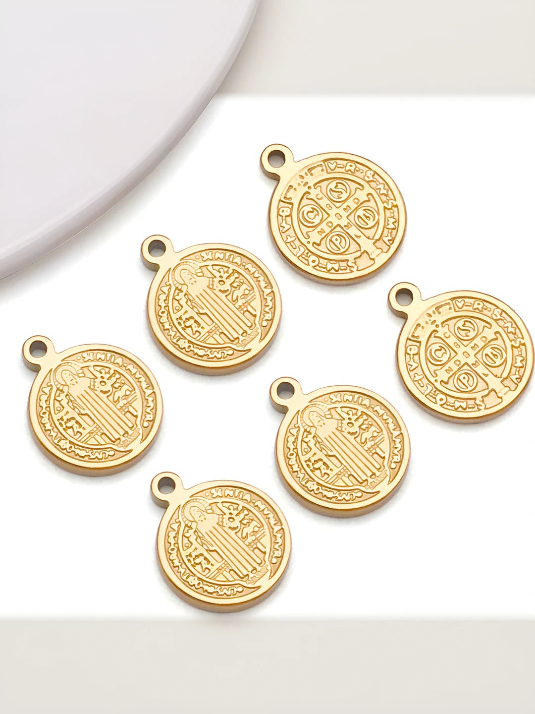 1 pc 10x12x1mm hole 1.1mm cross 0.9g
