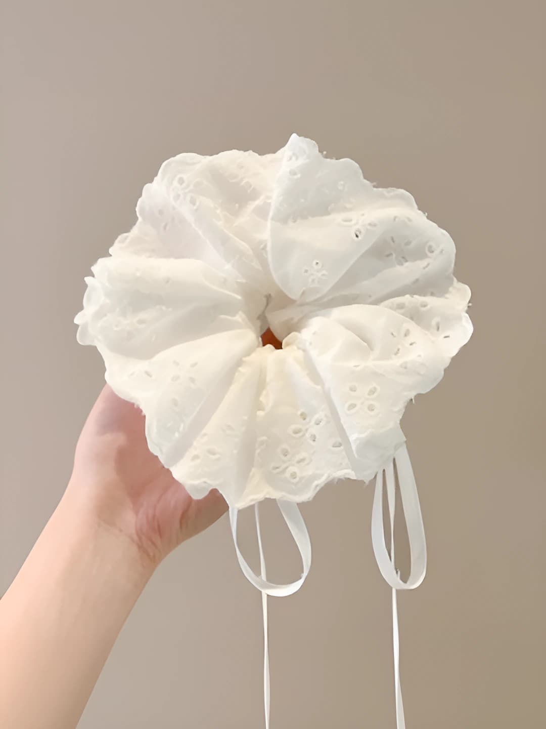 White drawstring, large - 30*14 cm