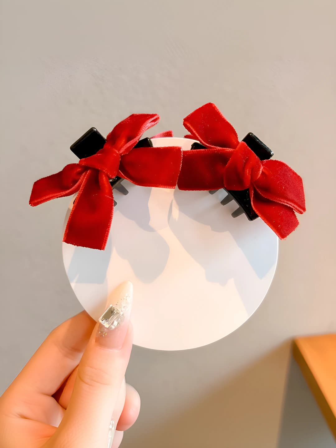 Red velvet bow clip 1 pair ~5 cm