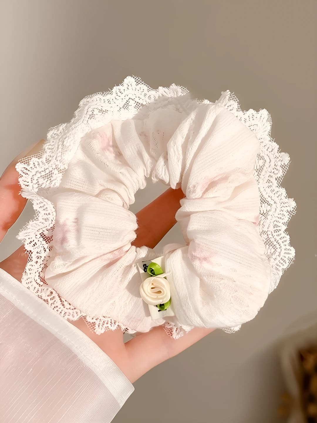 1# Floral lace 13 cm