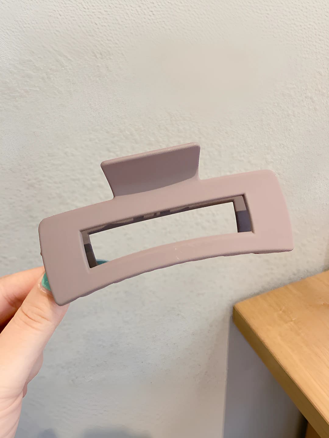 Kofe rangli kvadratli klips, 11 sm