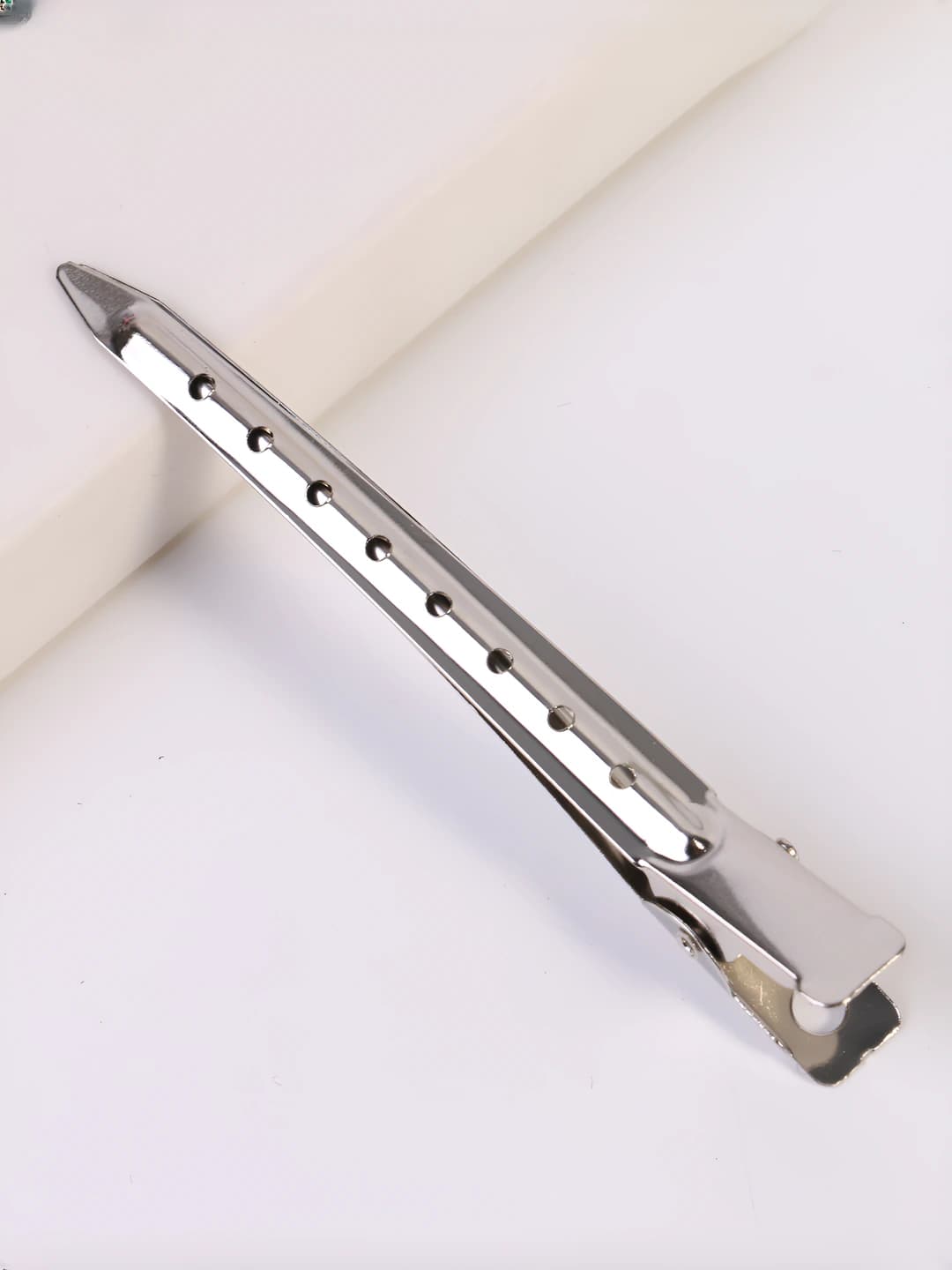 8-hole nickel clip