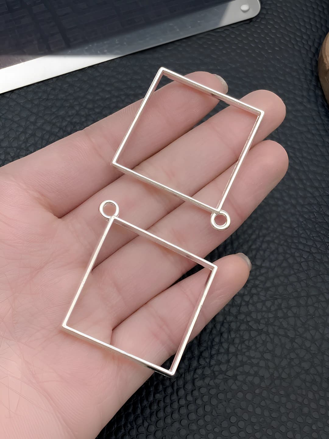 1 шт. большое яркое серебро квадратная рамка 48x44mm-3.7g