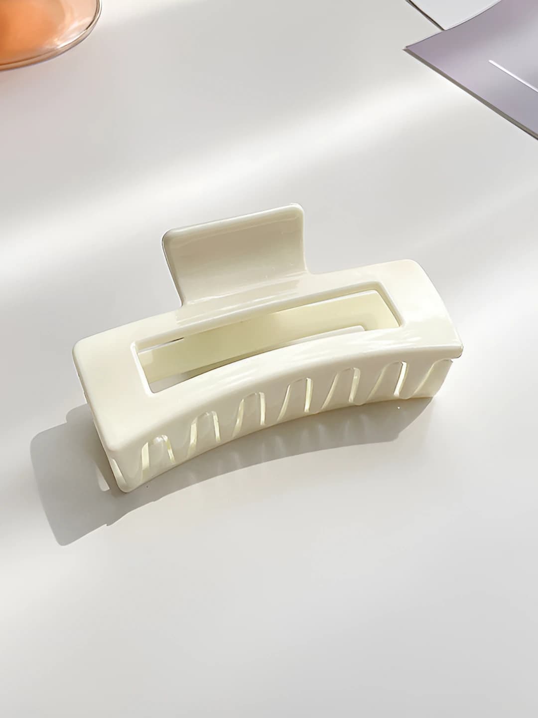Off-white 8.5 cm