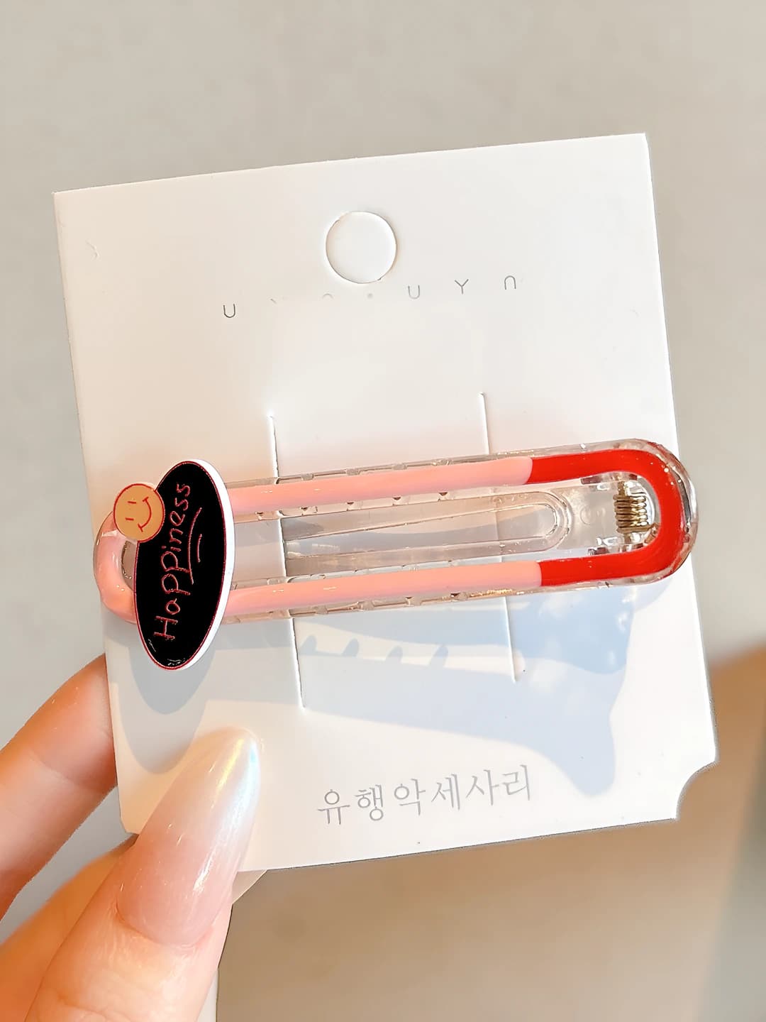 Red-pink colour-block clip, 6.8 cm