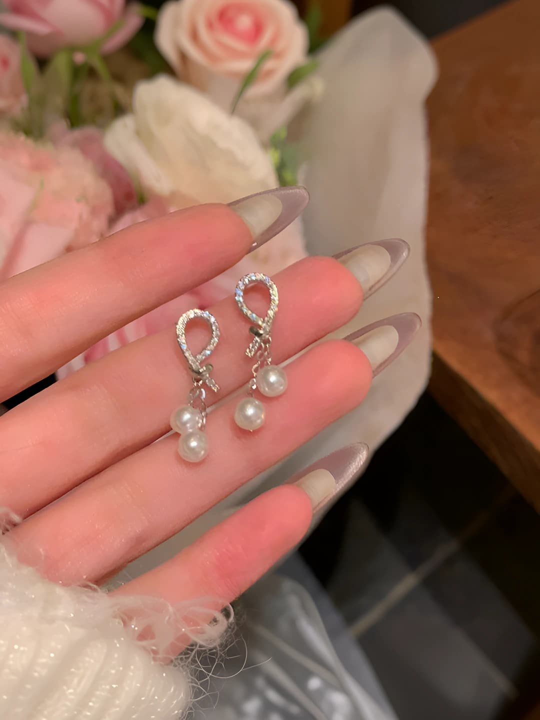 Silver zircon pearl fringe stud 3.5cm