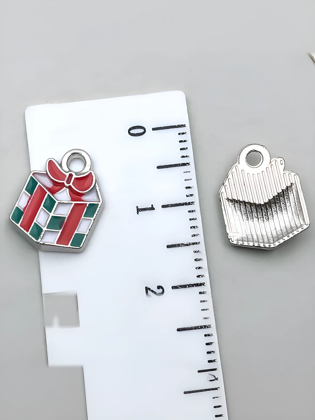 1 шт Зелёный, 13x10mm, 0.8g