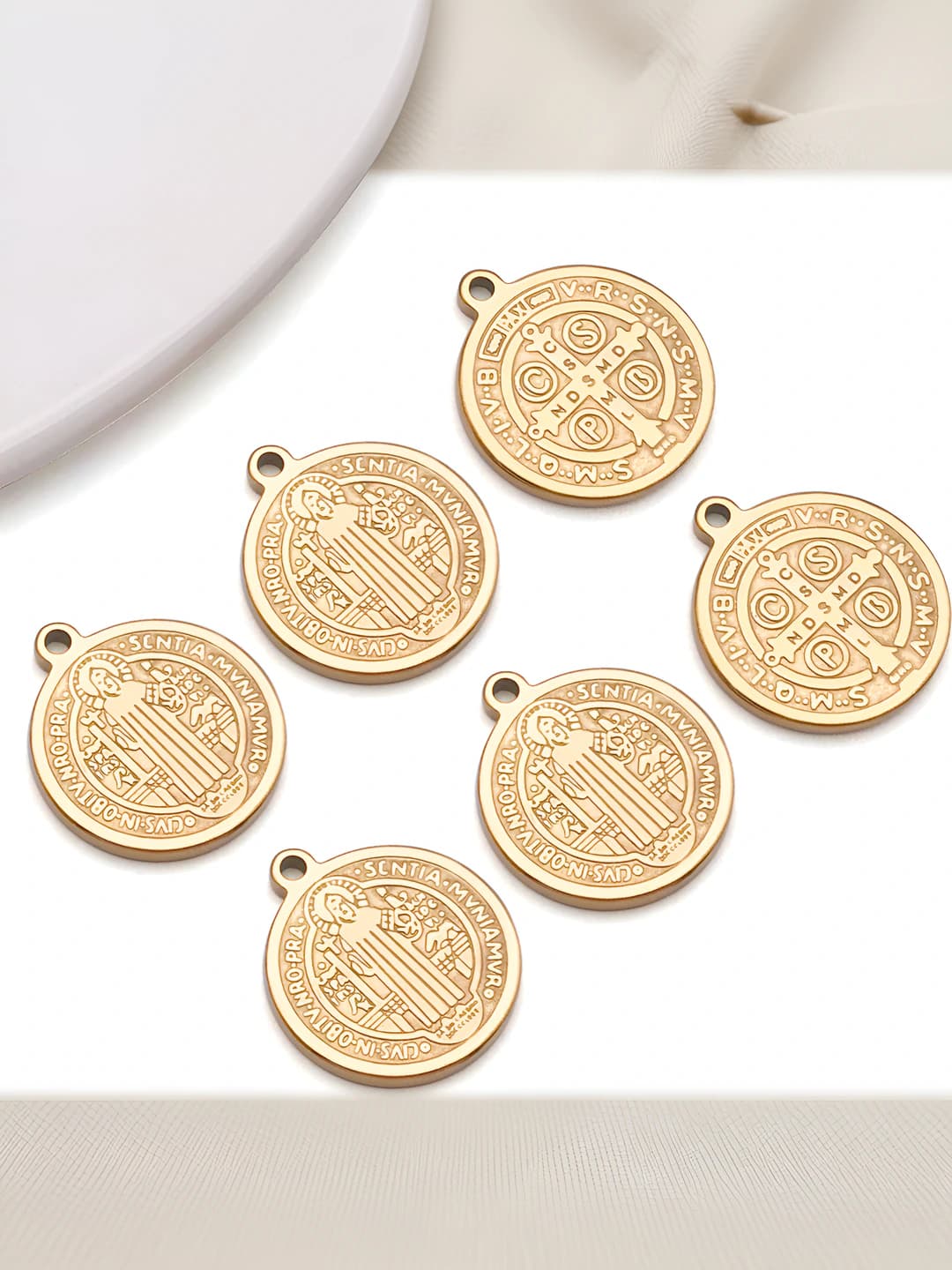 20x23x2mm hole 2mm single cross - 4.85g