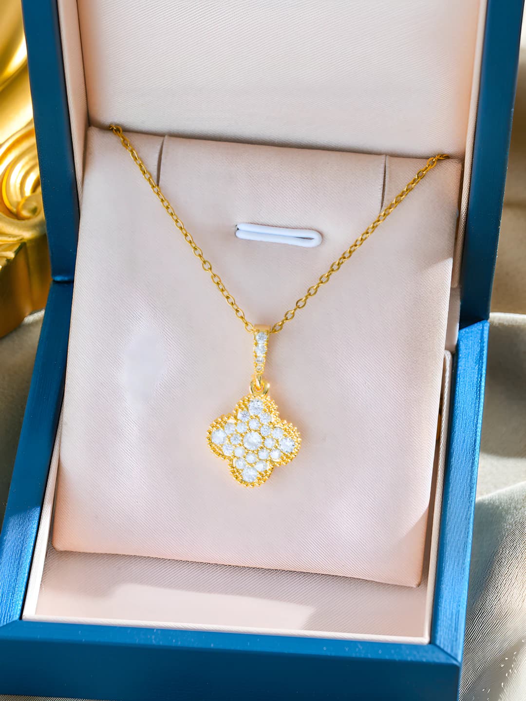 568 Full diamond necklace - Gold