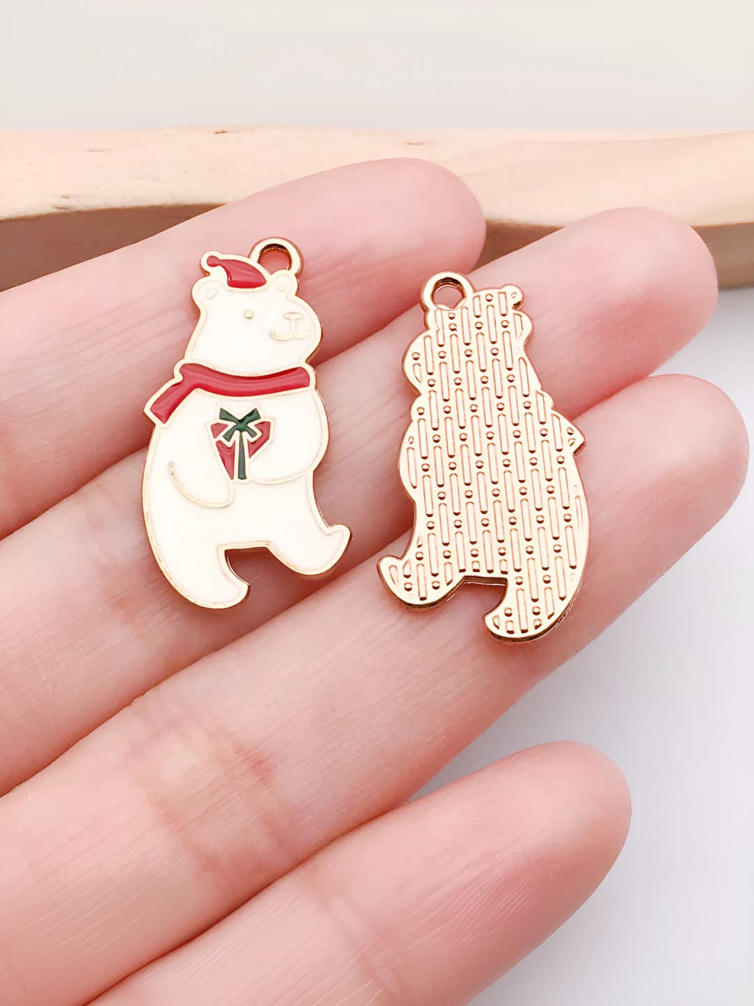 1 шт. Белый полярный медведь 27x14x1mm