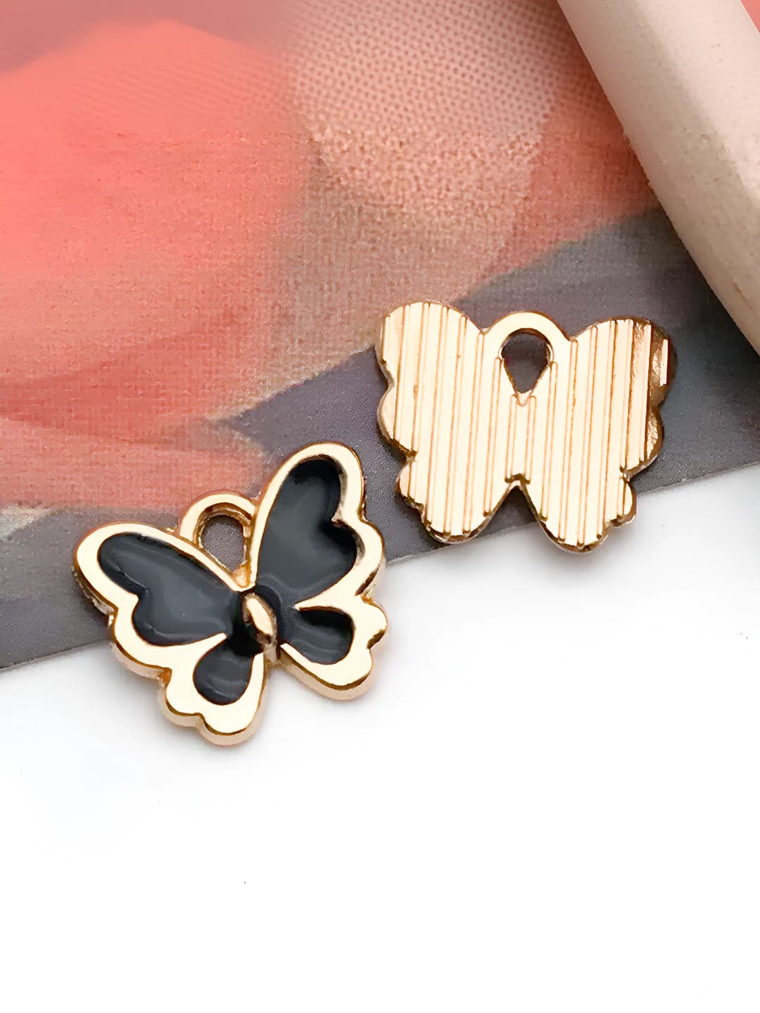 Чёрная бабочка 13x10.5mm