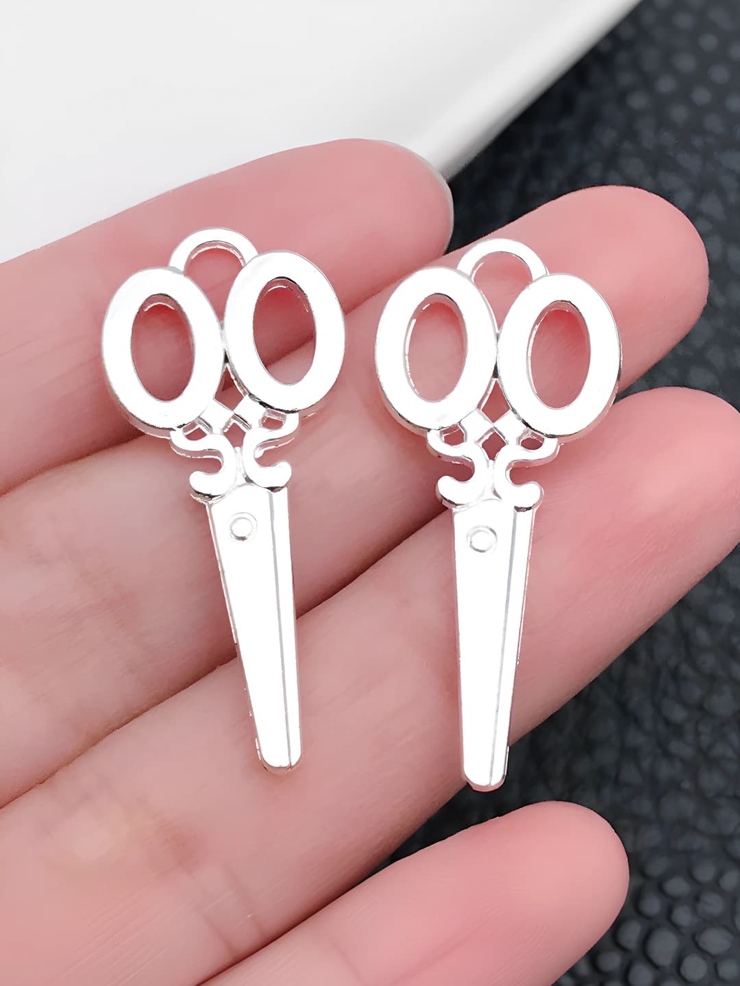 1 шт Яркий серебро ножницы 15x34mm-1.7g