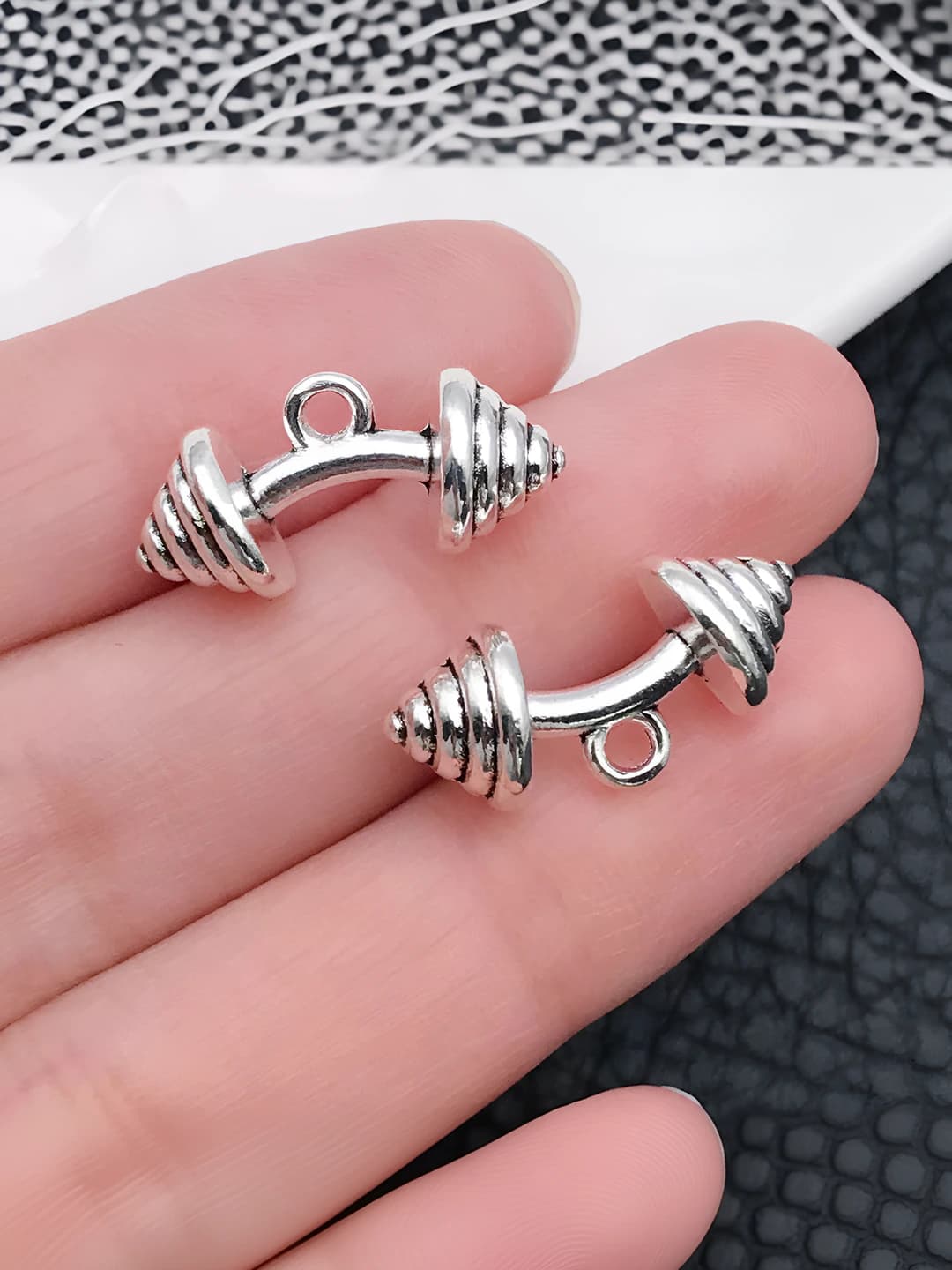 Гнутый гантель, 8x19mm, 2.7g