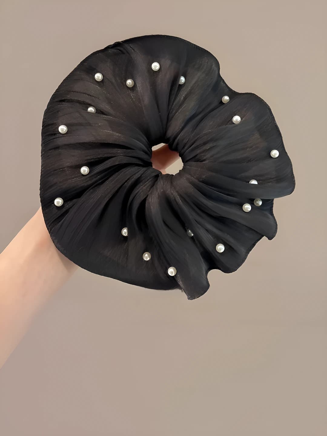 2# Black pearl ruffle 20 cm