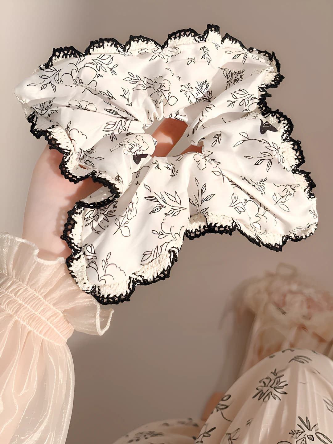 2# Square scarf variant ~22 cm