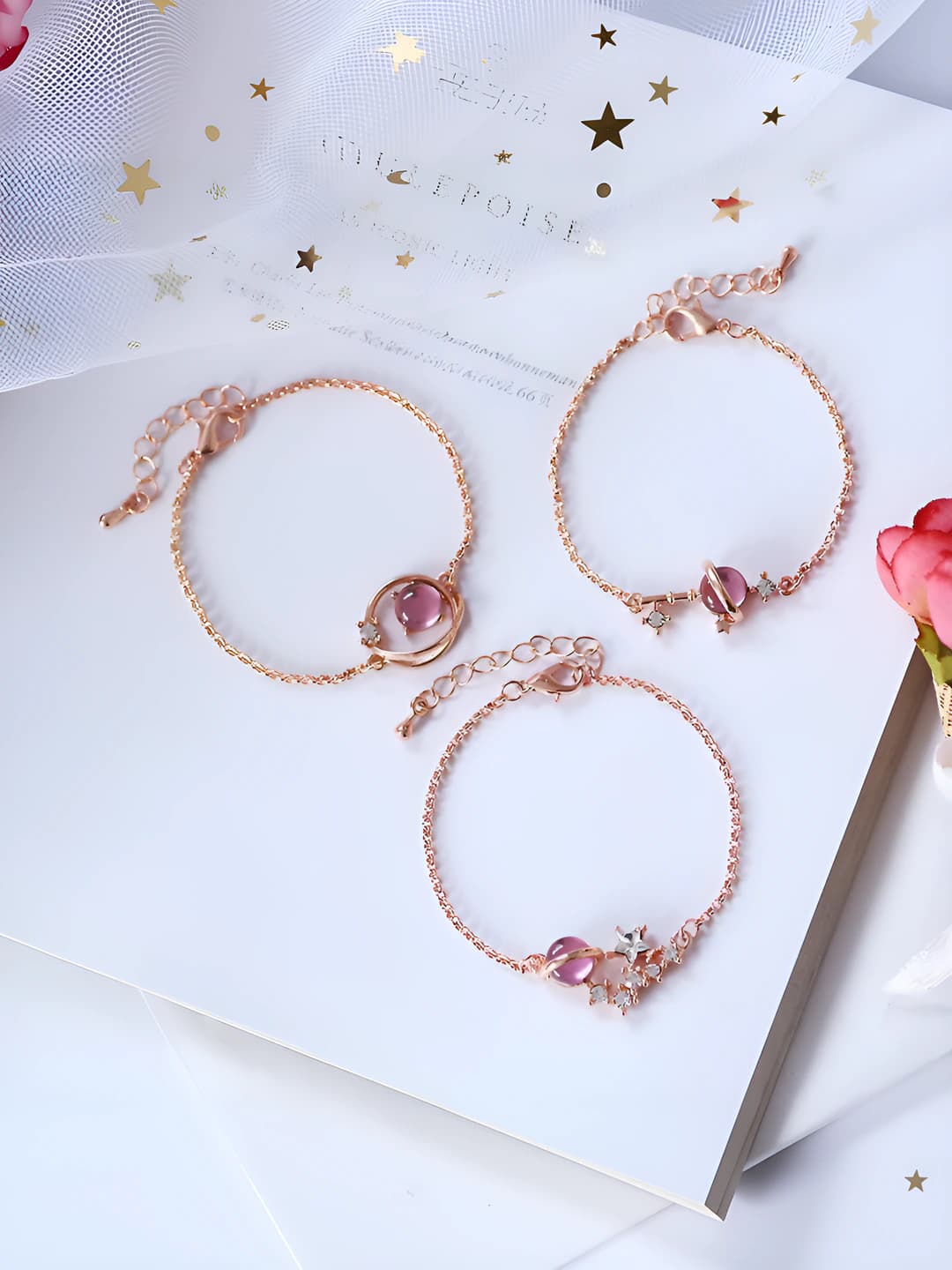Women's pink cat-eye beaded bracelet with starry sky design, star pattern, for students