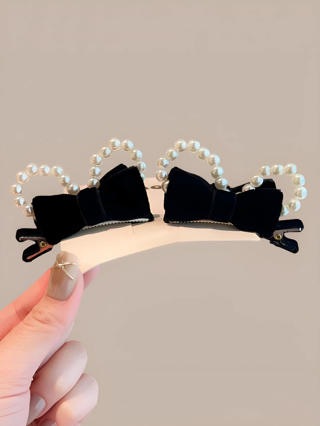 Qora marvarid bow, 1 juft