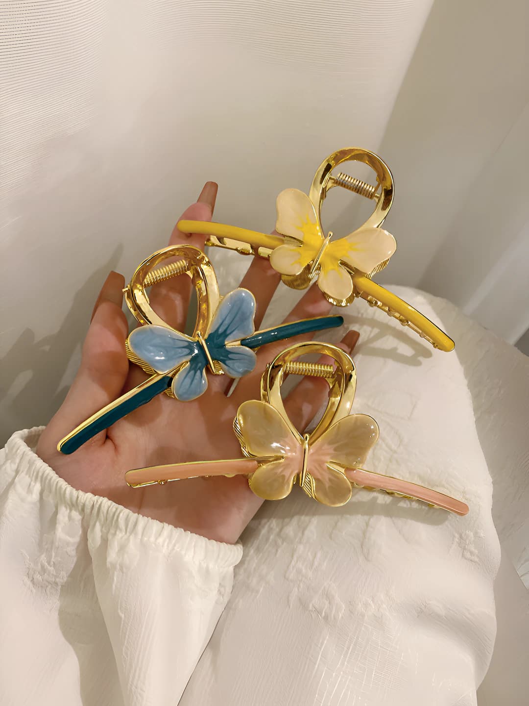 Women's retro metal butterfly claw hair clip, large size, for updo