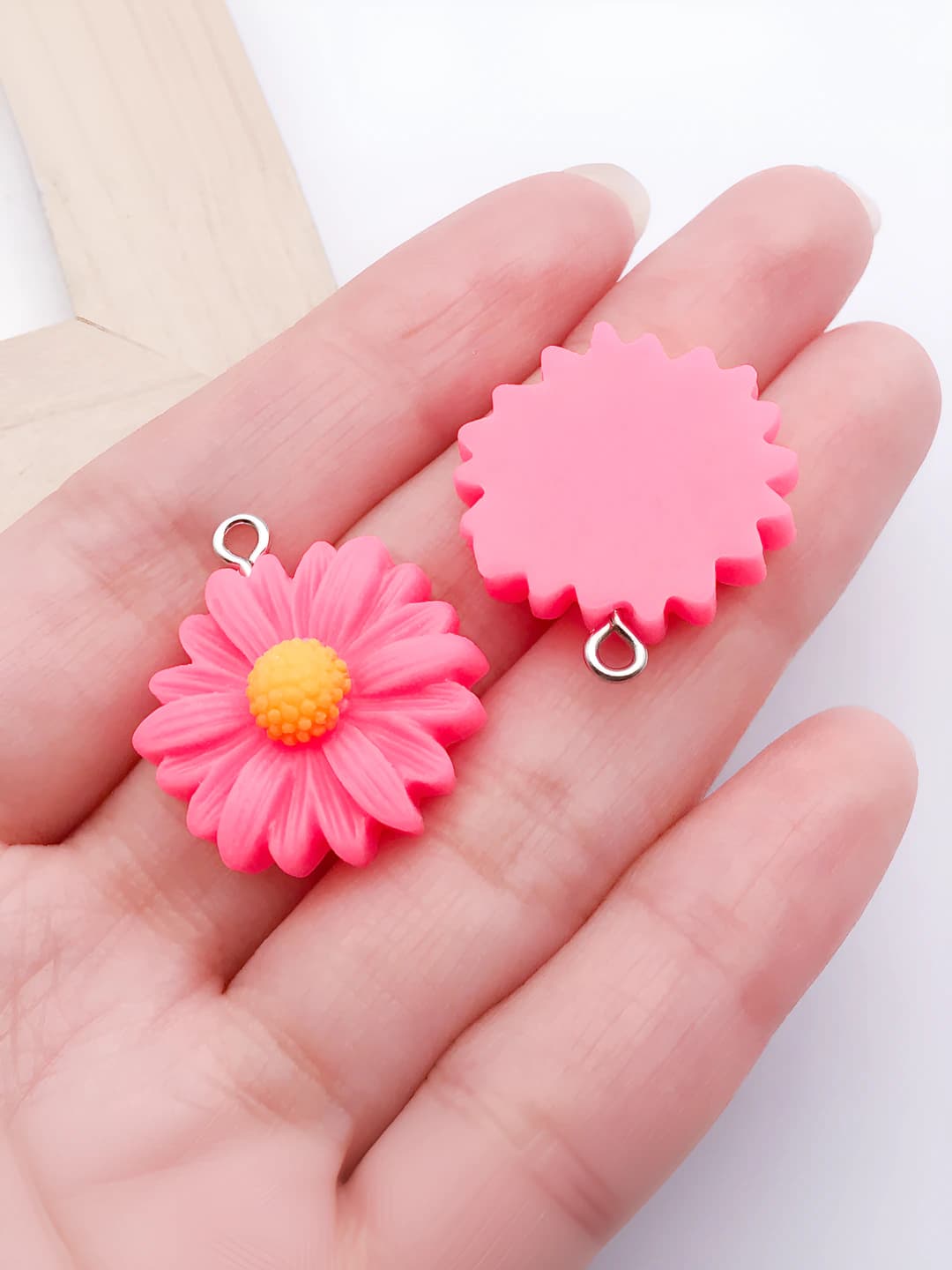 21mm rose red resin small flowers 25x21x8mm-1.75g