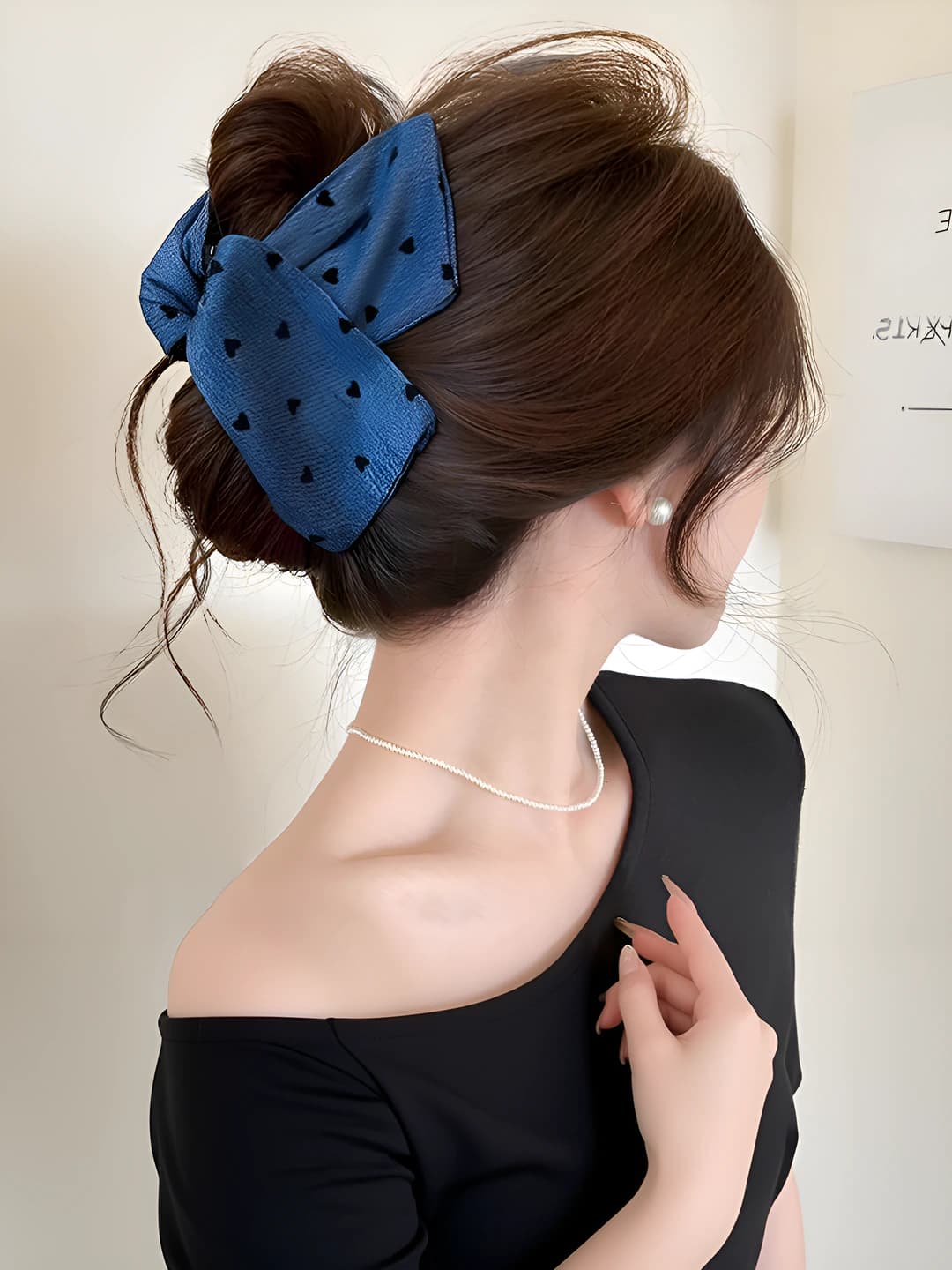 Blue, hearts and dots, 13 cm
