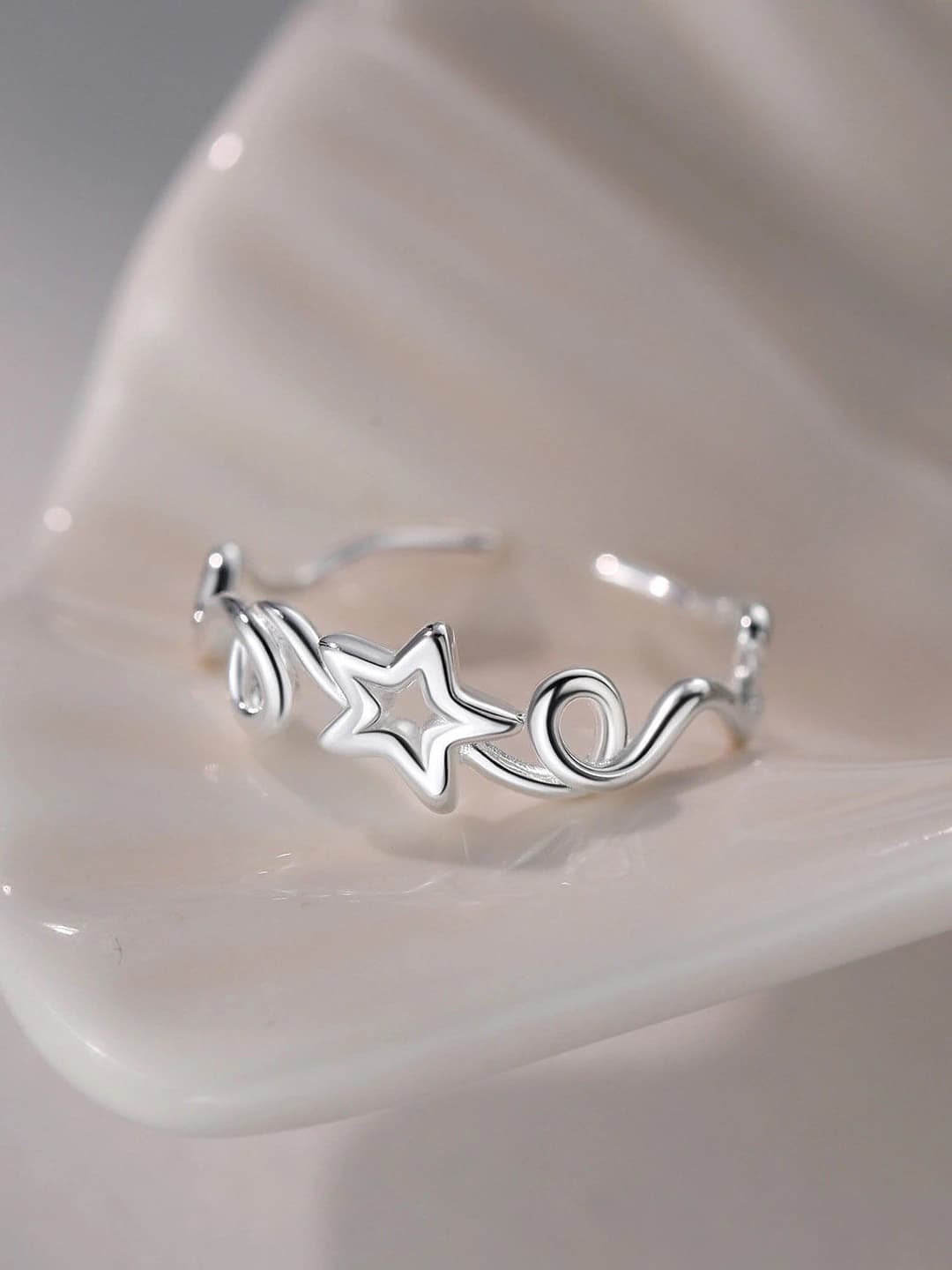 J490 Star ring