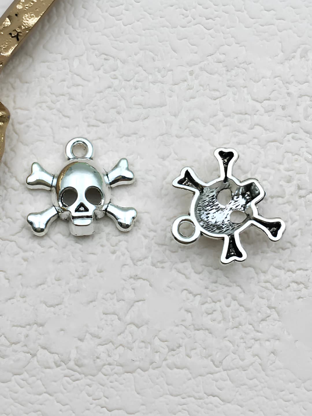 Halloween qorqituvchi 15x10mm-0.8g