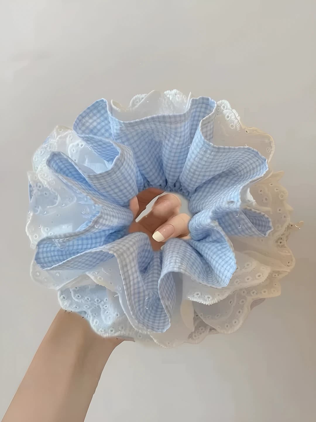 8# Light blue small check, white lace, ~14 cm